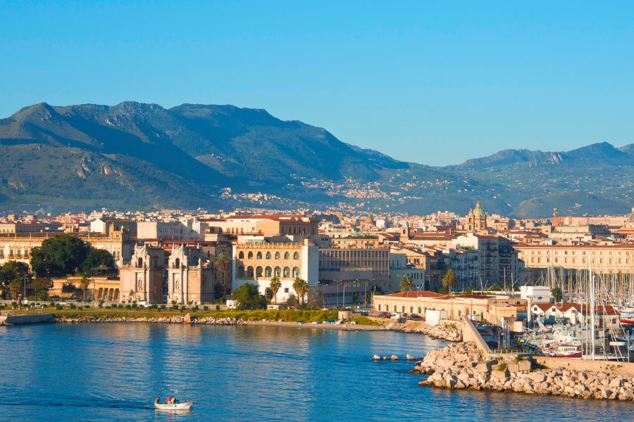 Everything You Need to Know About Car Rentals in Palermo’s Holiday Rush